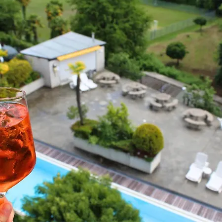 Nessi Hotel