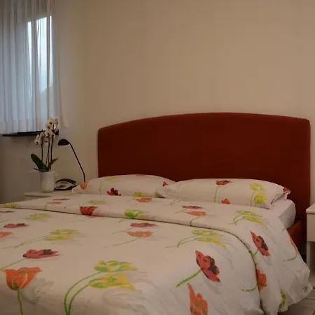 Hotel Garni Nessi 3*