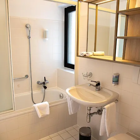 Nessi Otel Locarno