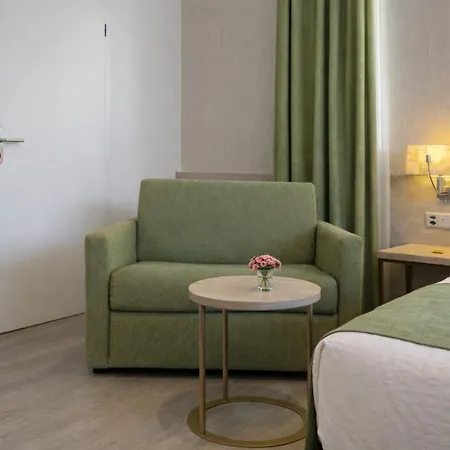 Nessi Hotel
